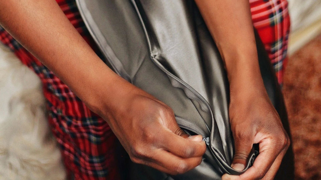 Pure Sol 100% silk pillowcase for smooth hair, healthy skin, and luxurious sleep