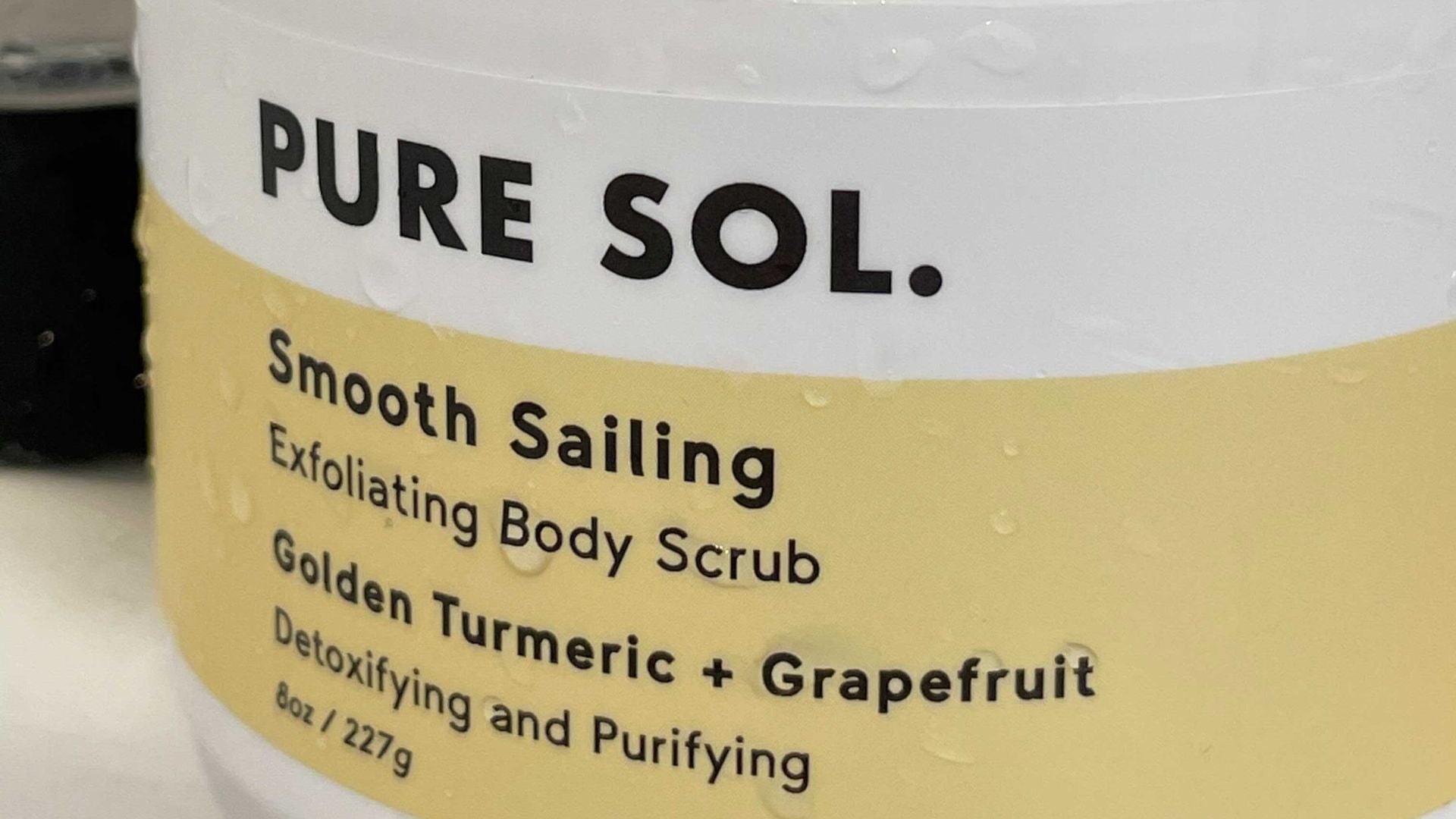 detoxifying and exfoliating body scrub