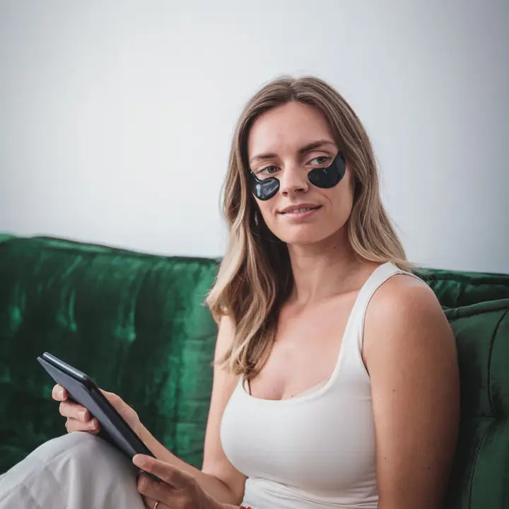 PURE SOL. Beauty Wake Up Charcoal Eye Mask - 6 Single Packs