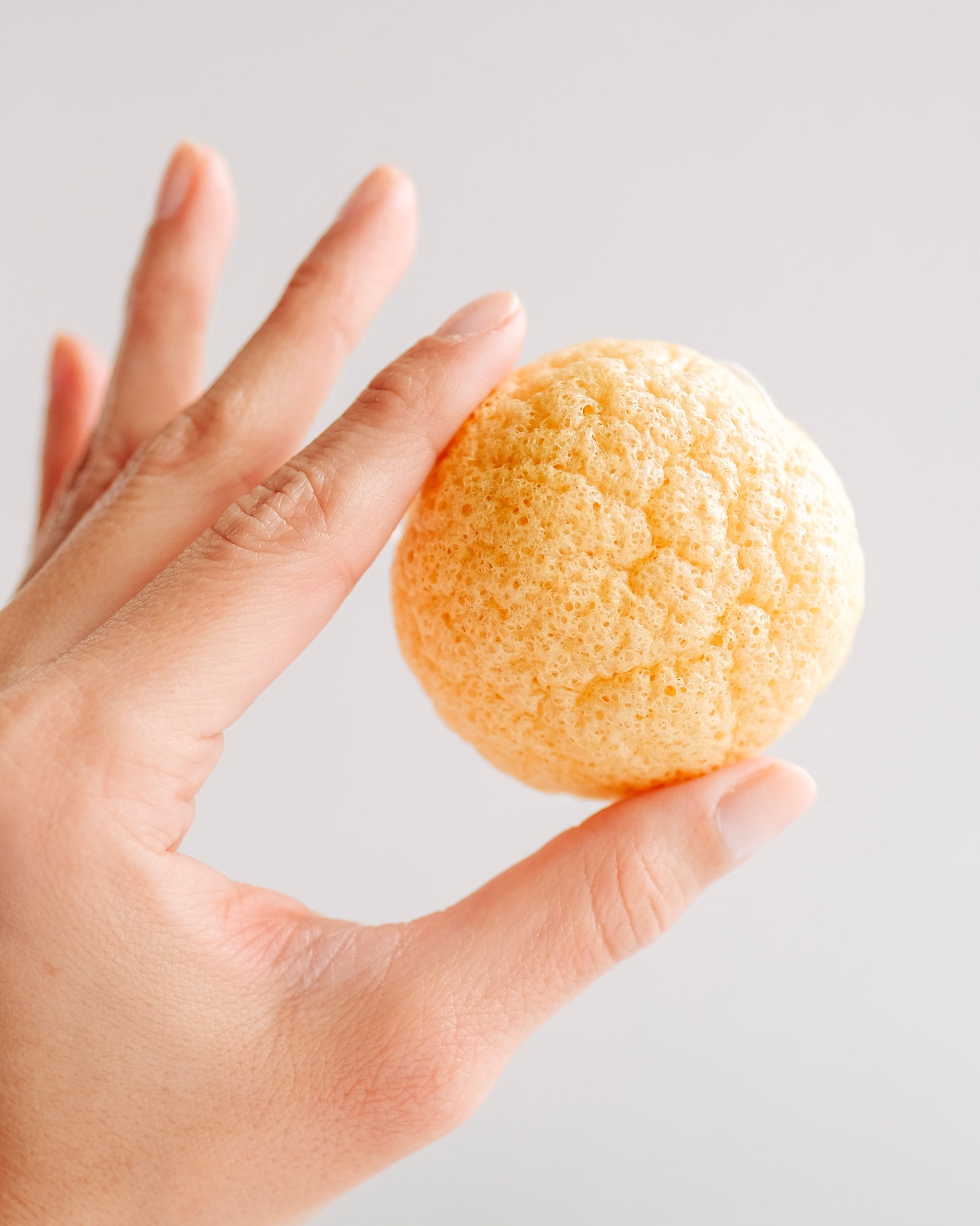 Pure Sol. Turmeric Konjac Face Sponge for Exfoliatin g